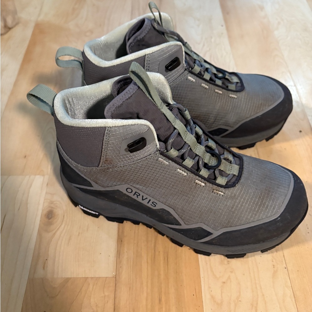 orvis ultralight wading boots - women’s size 9